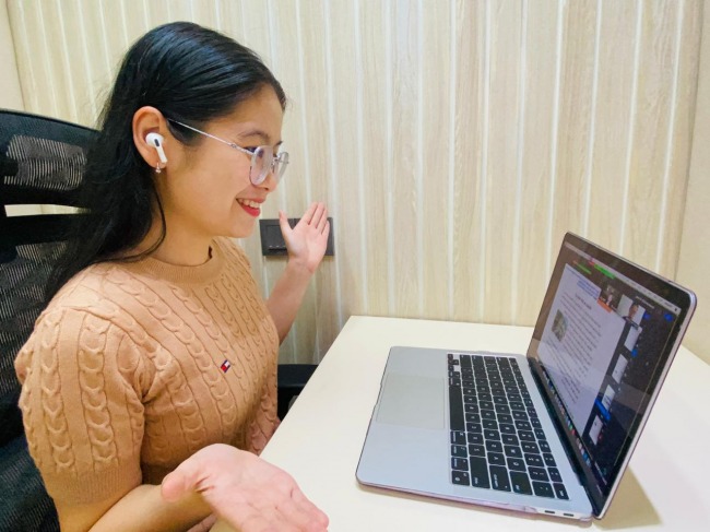 Lessons can be taken ANYWHERE in your spare time